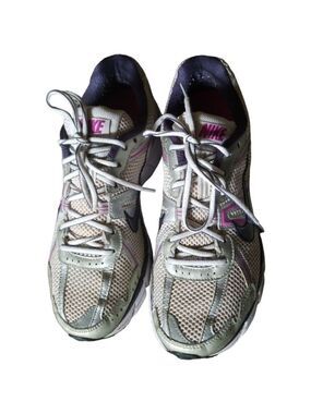 NIKE AIR PEGASUS 26 SZ 9